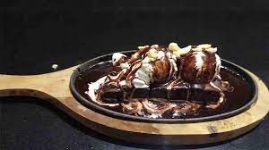 Sizzling brownie with ice cream