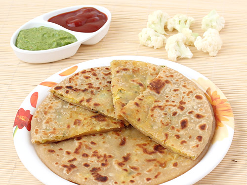 Stuffed Paratha (Aloo/Gobi)