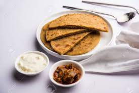 STUFFED PARANTHA WITH CURD & PICKLE (1PC)