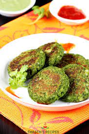 Hara bhara kabab (vegetable bolls deep fried)