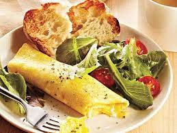Continental Breakfast (Plain omlate,Mash potato, boiled veggies, Gaarlic toast, tea)