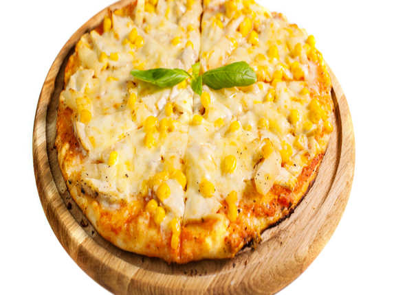 Mozzarella corn bread pizza