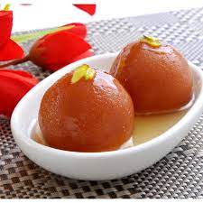 Gulab jamun (4 pcs) (Fried dumpling of reduced  milk soaked in sugar syrup, saved hot)